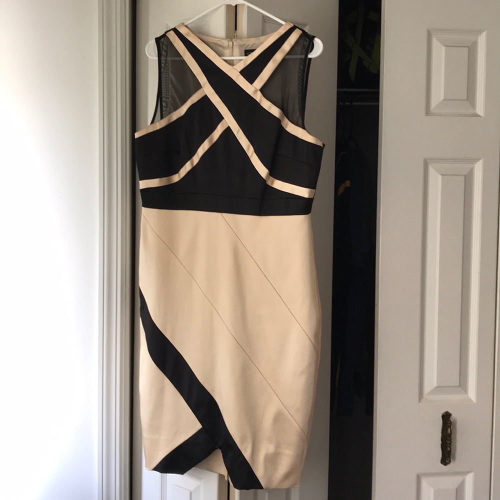 Evening sleeveless dress
